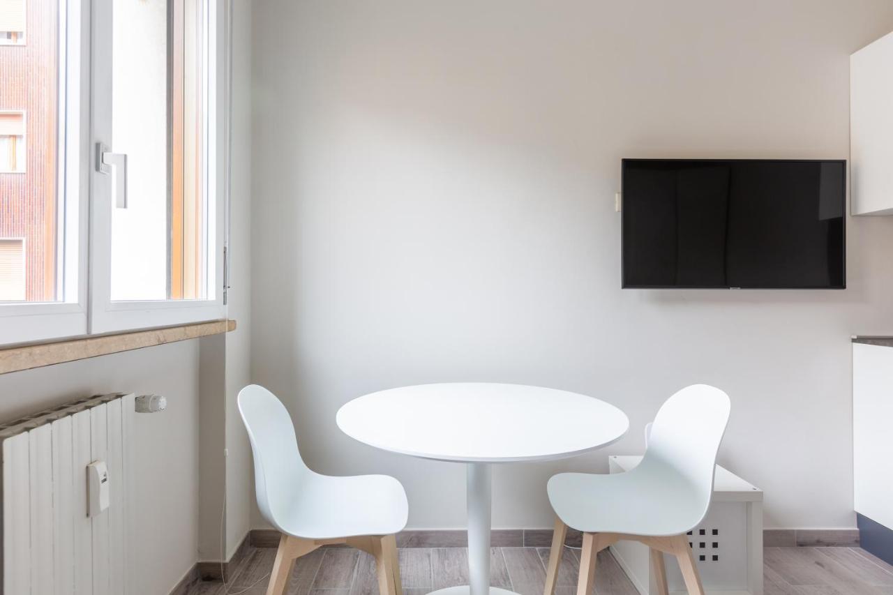Bnbutler - Panizza - Grazioso Monolocale, Posizione Elegante E Centrale Milan Exterior photo
